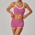 Ensemble de yoga rose poudré pour femmes avec brassière et short à bordure blanche - S / Rose