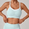 Reggiseno sportivo celeste con bordi bianchi e leggings da yoga in coordinato - S / Blu Ghiaccio