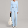 Ensemble yoga bleu clair avec haut court à manches longues et pantalon large taille haute - XS / Haut Et Bas / Bleu ciel