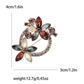 Eleganter Strass-Blumenkranz-Brosche in Silberoptik mit farbigen Marquise-Kristallen - Lila