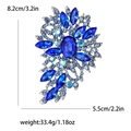 Detailed size view of silver vintage brooch with blue rhinestones and crystal inlay - Blue