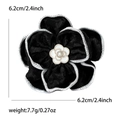 Elegante broche de flor de tela negra con acabado en oro de 14k y perla, de 6,2 cm - Negro