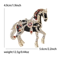 Broche de caballo de lujo con esmalte y cristales en blanco y negro, 4,9cm x 5,6cm - Dorado-Negro
