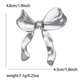Gepolijste zilveren legering strikbrosche voor dames met afmetingen 4,8 cm bij 4,5 cm - Zilver