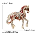 Broche de caballo de lujo con esmalte marrón y diamantes en acabado dorado - Dorado y Café