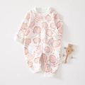 Barboteuse bébé en coton blanc avec motifs pêches roses et hochet ours en bois - 59 / Imprimé Pomme Rose
