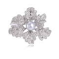 Dettaglio spilla a fiore argento con strass bianchi e una grande perla grigia al centro - Stile Fiore Perla Grigio Argento (B323-A)