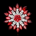 Eleganter Schneeflocke-Brosche mit roten Marquise-Steinen und weißen Kristallen in Silber - Dunkelrot