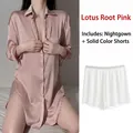 Ensemble pyjama deux pièces style boyfriend en soie rose poudré avec short blanc - S / Chemise de nuit + Short uni / Rose racine de lotus