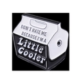 Emaille-Anstecknadel Kühlbox-Abzeichen mit lustigem englischem Spruch für Kleidung - Schwarz-weiße Kühlbox (XZ8524)