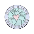 Pin's émaillé rond Terre avec cœur rose et slogan Make Earth Great Again écrit - Style Slogan Écologique (XZ8831)
