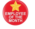 Badge rond en fer-blanc rouge avec étoile jaune et texte Employee of the Month - Style Employé du Mois Rouge (MXZ350)