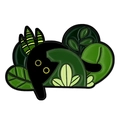Spilla smaltata con gatto nero, foglie verdi e occhi gialli brillanti per borse - Gatto Nero in Foglie Verdi (xz7441)