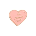 Broche de corazón de esmalte rosa con borde dorado y texto No Drama Club - No Drama Club (QHXZ2179)