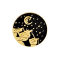 Broche en émail lune et étoiles avec placage doré et fond noir pour sacs à dos - Montagne Étoile Lune Noir Or (XZ1222)