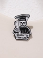 Skull graduate enamel brooch pin with I GRADUATED FROM LIFE text and black graduation cap - Skull Graduate Style(XZ8428)