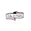 Broche de esmalte con cinta rosa y blanca y texto Like a couple en aleación - Estilo Cita Like A Couple (CC2186)