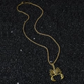 Collar con colgante de escorpión dorado estilo hip hop con cadena de cuerda en fondo negro - Escorpión (0.3*60cm Cadena de Cuerda) / Dorado