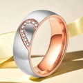 Anillo de acero de titanio bicolor con engaste de piedra corazón e interior de oro rosa - US 5 / Estilo Mujer con Corazón Incrustado (25-A-4) / Plata con Oro Rosa