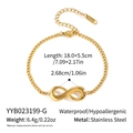 Vista dettagliata del bracciale a infinito in acciaio inossidabile dorato con catena da 18 cm - Oro (YYB023199-G)