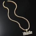 Collier doré avec pendentif Hustle serti de zircons et chaîne tennis de 4mm - Collier à Rangée Unique 0.4*50cm / Or