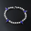 Bracelet argenté avec accents triangulaires bleus et fermoir déployant sécurisé - Argent (Huile de Goutte Bleue)