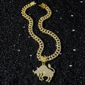 Collana hip hop placcata in oro con catena cubana e ciondolo a forma di toro lucido - Pendaglio Toro con Catena Cubana / Oro