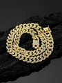 Primer plano de la cadena cubana de 13mm bañada en oro con cristales brillantes - Dorado 70cm