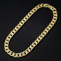 Détail de la chaîne cubaine dorée 14mm avec texture diamantée et style hip-hop robuste - Or 45cm