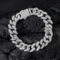 Silbernes Panzerarmband mit Vollbesatz aus Diamanten und Steckverschluss auf Fels - Silber 18cm