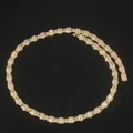 Dettaglio collana cubana hip hop da 7,5 mm in oro con pavé di zirconi e chiusura a cassetta - Bracciale 8 Pollici / Oro Zircone Bianco