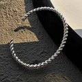 Elegante brazalete abierto de acero inoxidable pulido con diseño de cuerda retorcida plata - Estilo Abierto de Torsión en Espiral (32乙-E-9) / Color acero
