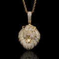 Pendaglio testa di leone in oro con zirconi micro pavé e catena a corda da uomo - Stile Catena a Torsione / Oro