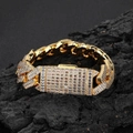 Luxe 20mm gouden Cubaanse schakelarmband met dubbele rij T-vormige zirkonia steentjes - 9 inch / Goud