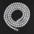 Glinsterende zilveren tennisketting met zirkoniasteentjes op een zwarte achtergrond - Breedte 3mm-24in (60.96cm) / Platina