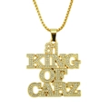 Colgante Hip-Hop dorado con texto 81 KING OF CARZ y circonitas cúbicas brillantes - Cadena de caja 0.3*75cm / Dorado