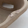 Süße Lebkuchenmann-Ohrstecker aus S999 Sterlingsilber mit rosa Zirkonia-Steinen - 990 Silber / Weißgold