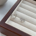 Elegante S999 sterling zilveren kruis oorbellen met sprankelende zirkonia - 990 zilver / Witgoud