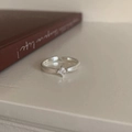 S925 Sterlingsilber Ring mit quadratischem Zirkon, strukturierter Ringschiene, verstellbar - Einstellbar Offen / Silber