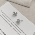 Boucles d'oreilles croix gothique en argent massif S925 avec zircons blancs brillants - Argent 990 / Or Blanc