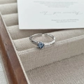 Anillo ajustable de plata S925 con textura irregular y circón azul engastado - Abierto Ajustable / Estilo Circonita Redonda Azul (D784)