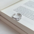 Anello irregolare in argento sterling S925 con zircone rettangolare e trama organica - Aperto Regolabile / Stile Pietra Preziosa Rettangolare Bianca (D779)