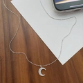 S925 sterling silver crescent moon necklace with white mother-of-pearl and zircon stone - 925 Silver / White Gold