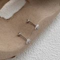 Minimalistische S999 Sterlingsilber Kleeblatt Ohrstecker mit Schraubverschluss poliert - 990 Silber / Weißgold