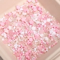 Set di perline in acrilico rosa e bianco con fiori e fiocchi per gioielli fai-da-te - Circa 2,5-10 mm, Foro 1 mm, 10 g/Confezione (circa 100-130 pz) / Serie Rosa Chiaro