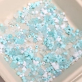 Assortimento di perle acriliche fai-da-te blu e bianche con farfalle, fiori e stelle - Circa 2,5-10 mm, Foro 1 mm, 10 g/Confezione (circa 100-130 pz) / Serie Blu Chiaro