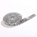 Selbstklebende Strassband-Rolle in Silber für DIY-Hochzeitskleider und Dekorationen - 1cm Breite (1 Yard/Pack/18g) / Silberboden Weiß