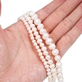 Trois rangs de perles d'eau douce blanches naturelles brillantes pour bijoux DIY - 4-5mm (10 Pcs/Pack) / Blanc