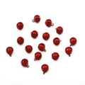 Set aus 16 glänzenden roten Metallglocken mit Aufhängeschlaufe für DIY-Schmuck - 10er Pack / Rot