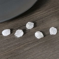 Fünf perlweiße ABS-Muschelblütenblätter Perlen für DIY-Schmuck mit glänzendem Finish - Lochdurchmesser ca. 1,5 mm (20 Stk./Packung) / Groß Reinweiß